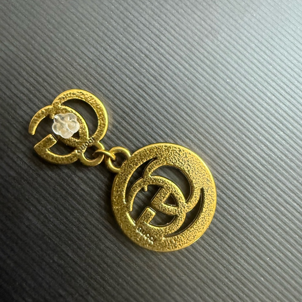 Brand new Gucci Gold tone Crystal Logo Drop Earrings - Picture 3 of 3